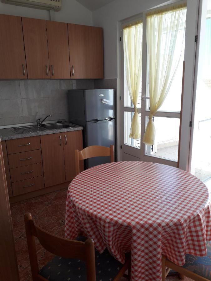 Apartments Miljenko Новаля Екстер'єр фото